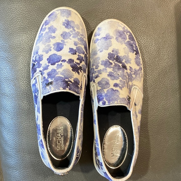 Michael Kors Shoes - Michael Kors women’s Keaton slip on Sneakers size 7.5 GUC